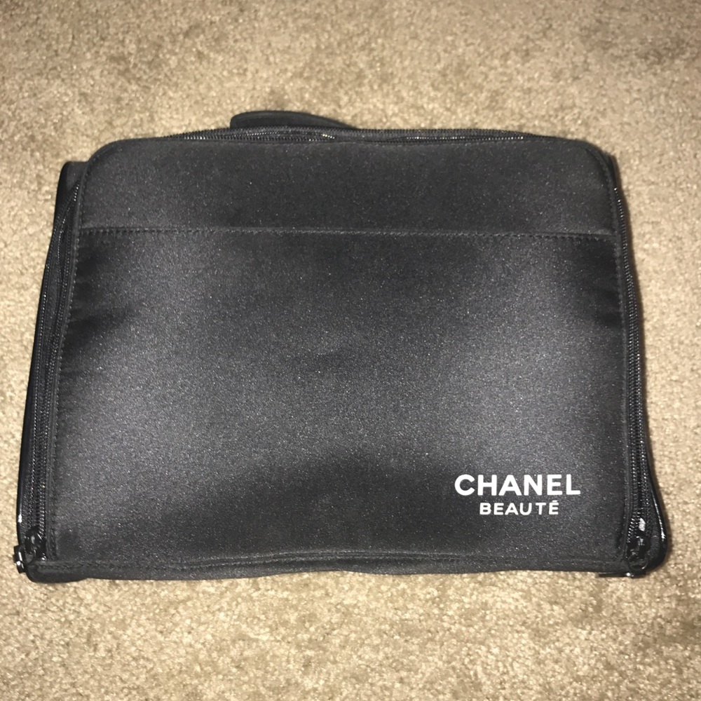 CHANEL Makeup bag